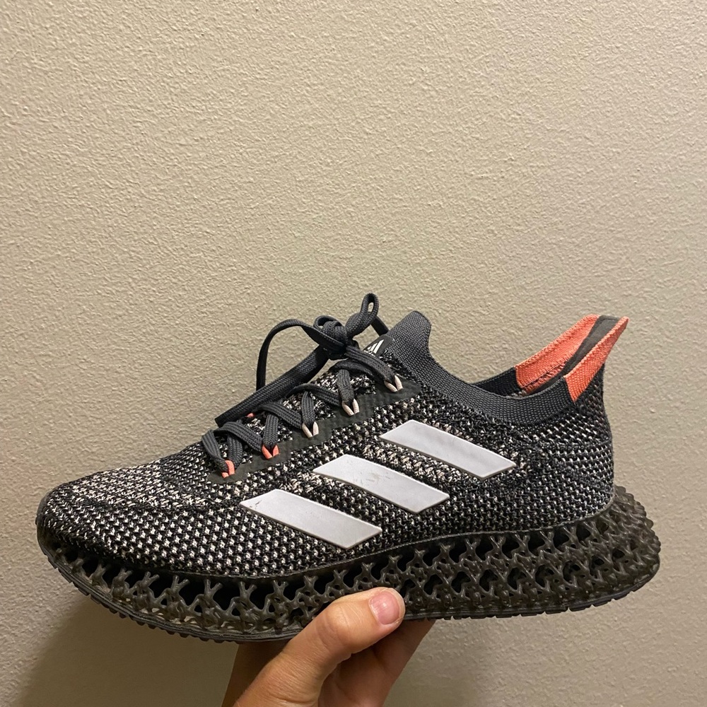 Women’s adidas 4dfwd shoe size 7.5